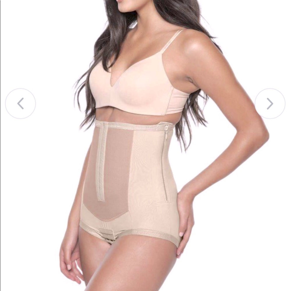 BelleFit Dual Closure Girdle Sz M